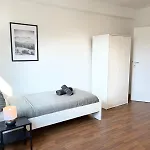 아파트 Cosyhomes24 - Centrally With Parking Space, Living And Balcony - Ge11c 겔젠키르헨