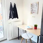 Cosyhomes24 - Centrally With Parking Space, Living And Balcony - Ge11c * 겔젠키르헨