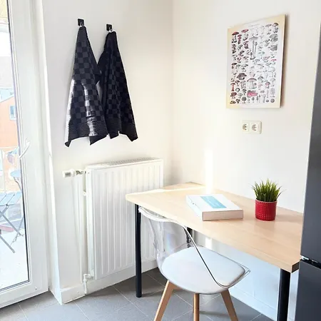 Cosyhomes24 - Centrally With Parking Space, Living And Balcony - Ge11c * Gelsenkirchen
