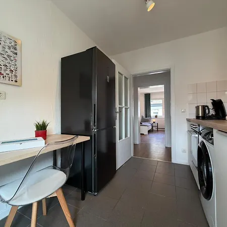 Apartmán Cosyhomes24 - Centrally With Parking Space, Living And Balcony - Ge11c